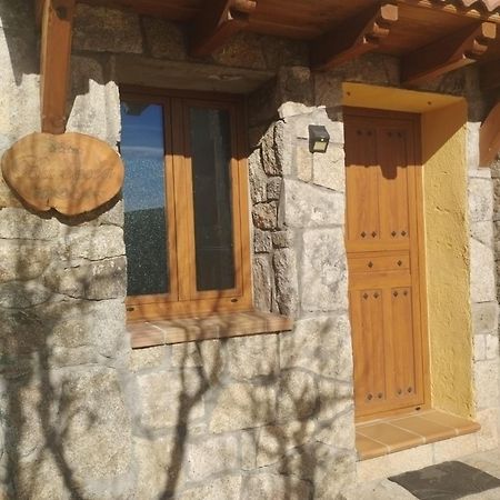 Barajas de GredosTinao De Gredos别墅 外观 照片